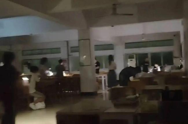 湖北龙卷风致学生被割伤后大出血 强对流天气引发多处灾情