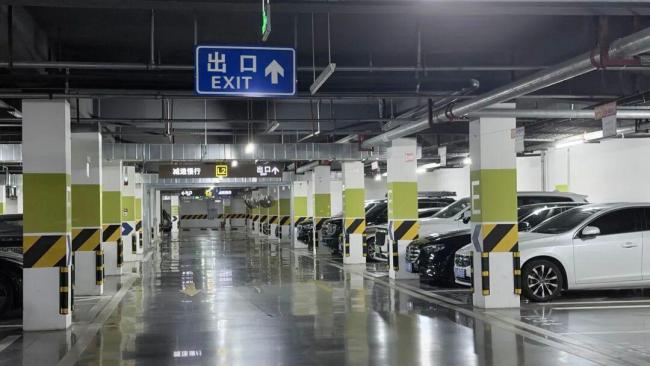 停车缴费时广告还在“挡路”吗?记者实探成都多个停车场