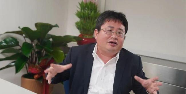 国台办点名的矢板明夫 曾用名荆涛 忘恩负义引发争议