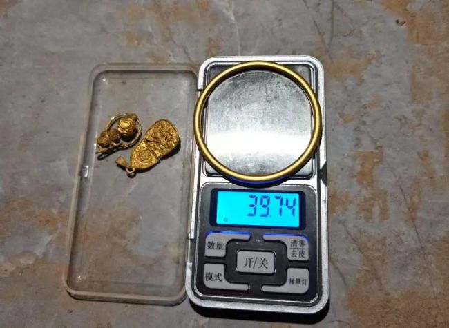 千吨木材被冲走老板发声 金店悬赏寻金饰