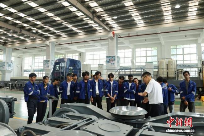 中国铁路技术如何衔接东盟 从“硬联通”到“心联通”