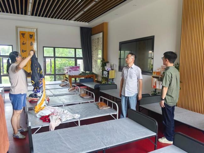 迎战台风巴威 上海各安置点陆续启动 数万人安全转移