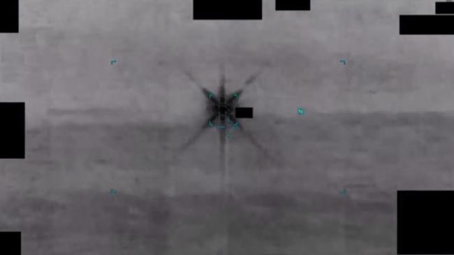 UFO文件中飞行员称神秘物体前所未见 独特飞行特性引发关注