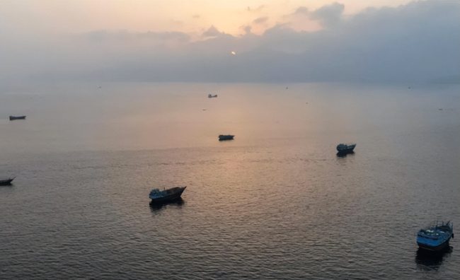 美伊持续交火,亚洲股市成重灾区 油价飙升引发全球市场动荡