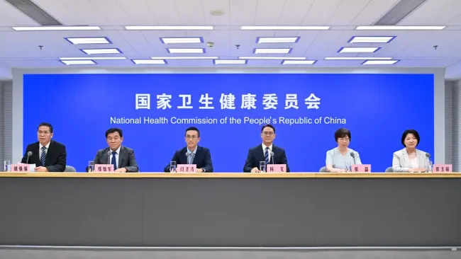 国家卫健委发布防暑降温提示