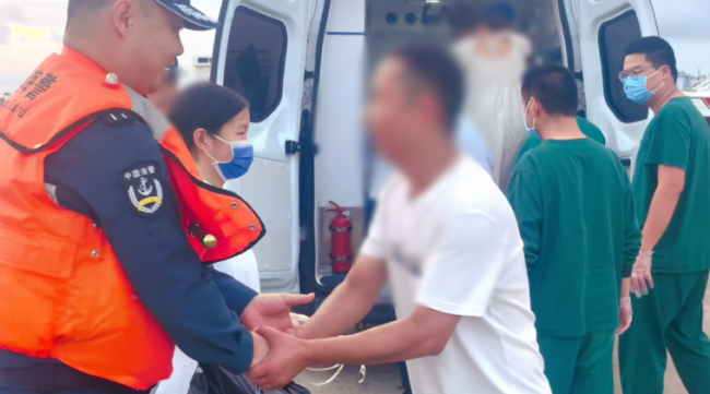 海警疾驰2小时转运海岛患病幼儿 紧急救援保平安