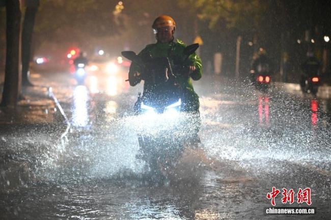 极端天气为何越来越多 全球变暖与厄尔尼诺叠加影响