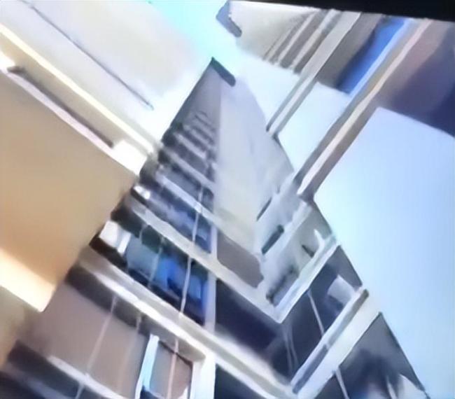 女子工伤获赔20万两年未兑现 赔偿款迟迟未到手