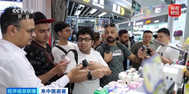 机票销量暴涨1240% 来中国避暑火了 欧洲游客爱上中国避暑游