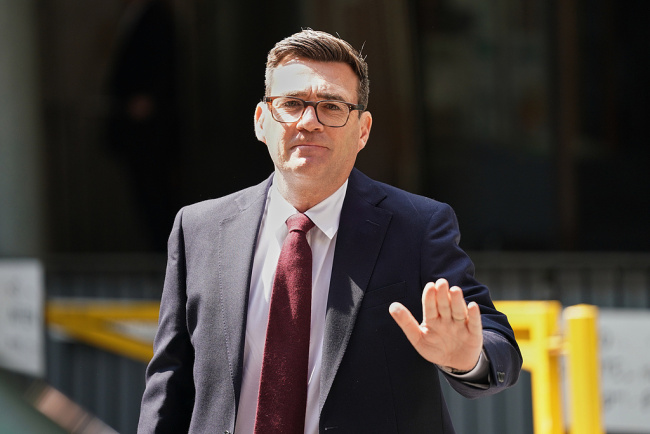 十年里的第七位英国首相:伯纳姆准备入主唐宁街