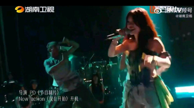 万妮达改编《看我72变》气场全开 说唱武则天强势回归