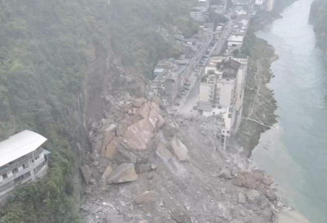 重庆山体崩塌若遇强降雨或再次失稳