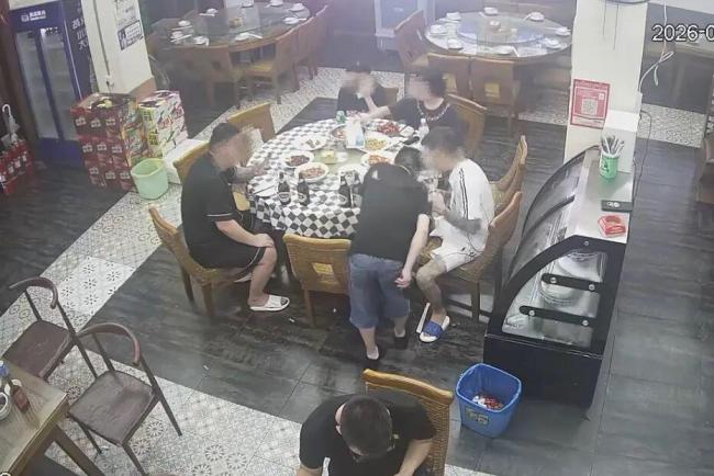 长沙男子6天敲诈6家餐饮店被刑拘