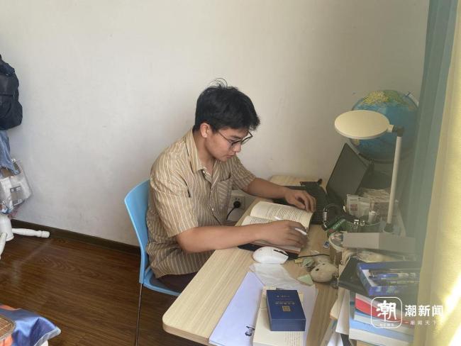 走访浙江省大学生助学计划待受助学生 爱心助力梦想起航