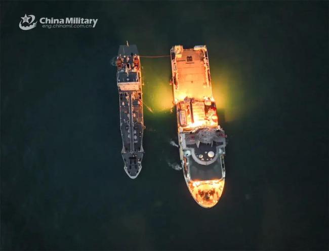 菲赖在仁爱礁27年的破船什么来历 非法“坐滩”史揭秘