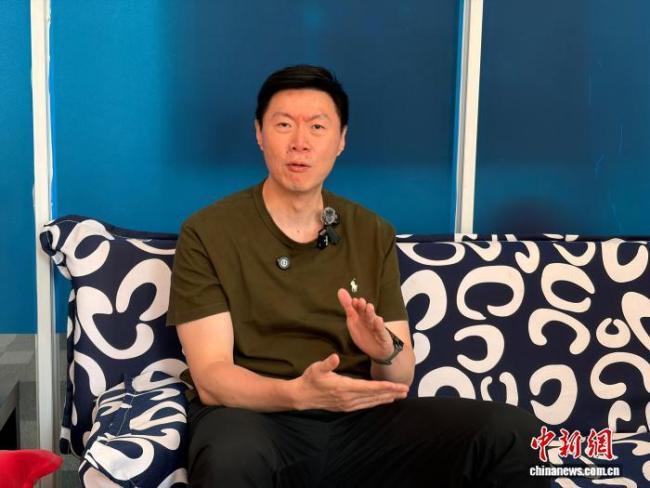 台湾网络名人柳杰克四川寻根