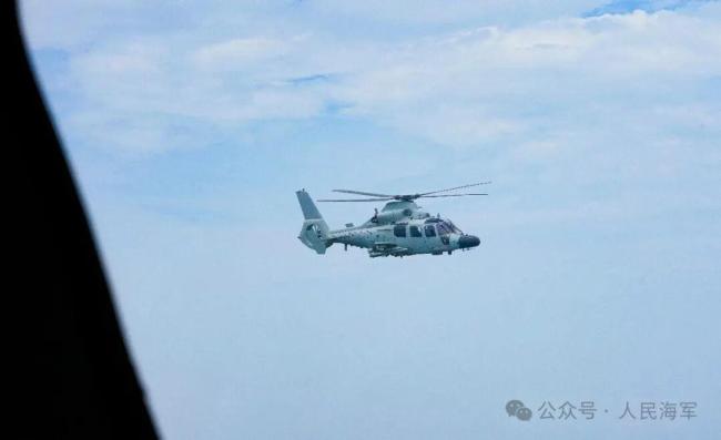 东部战区海军某部海上实弹射击 锤炼实战本领