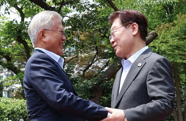 韩国执政党党首选举进入倒计时