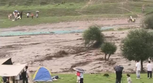 景区10人遇难预警为何失效 北方防汛警钟再响
