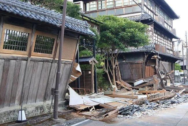 日本熊本强震超过5.7万户家庭断水