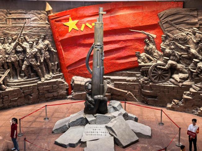 南昌八一起义纪念馆参观者络绎不绝