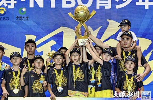 他被誉为国内最强小学生，两度带队拿下NYBO总冠军，他就是孙瑞泽 汗水铸就辉煌