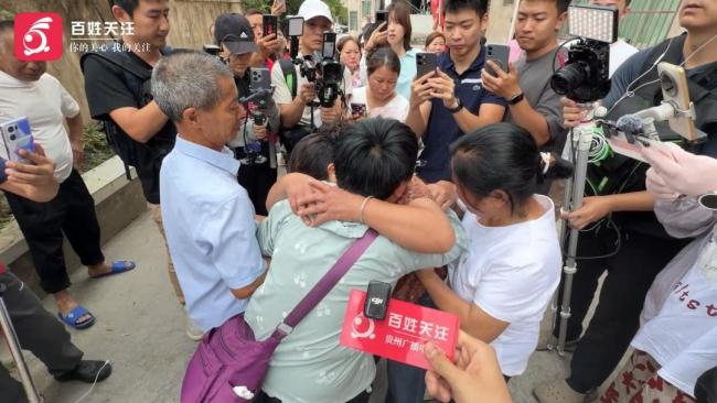 女子20岁时被拐38年后寻亲成功 十年寻亲终团圆