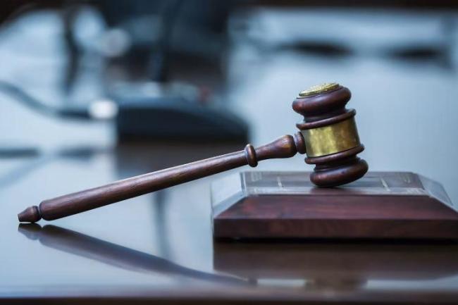 公司发视频侮辱职工被判赔1.6万