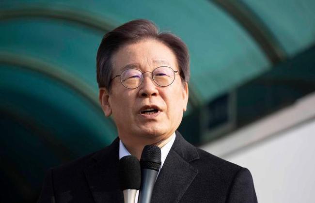 李在明支持率成出气筒 股市波动拖累民意