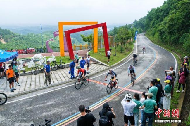 湖北交通冲刺公路水路全年投资2100亿 上半年完成过半目标
