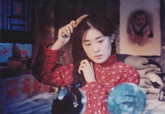 李思潼王彦桐百花奖开幕式合唱歌曲 新老同台传承光影
