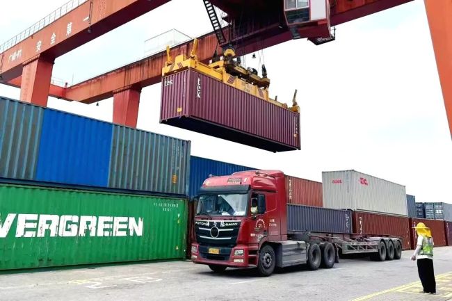 10万台中国空调坐着火车去欧洲 应对欧洲高温需求