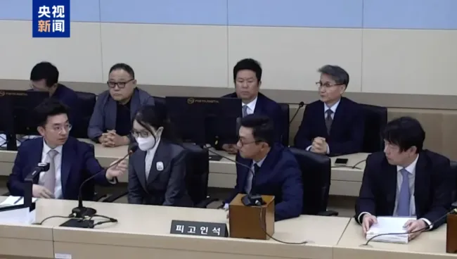 金建希承认收过名牌包 庭审中透露细节