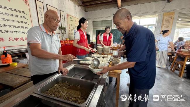 残疾夫妻无偿帮助周边村落留守儿童5年 爱心汇聚成温暖家园