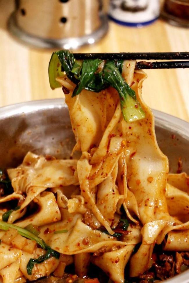 网友戏称西安面食为“褪黑素” 高碳水美食图谱