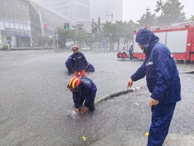 “白海豚”送水为何强度大范围广 超强续航与充沛水汽共同作用