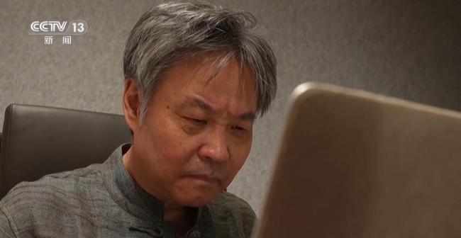 余华一个月内两次“打假” 为《家徽》正名