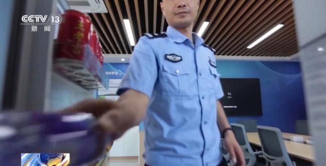 所长 有人送来个大冰箱：市民感激民警解忧