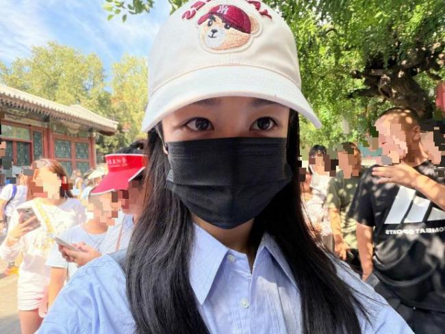 杨紫未给路人打码留下哪些侵权隐患