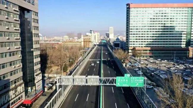 内蒙古自治区党委书记要求：限期还钱，确保农民工权益