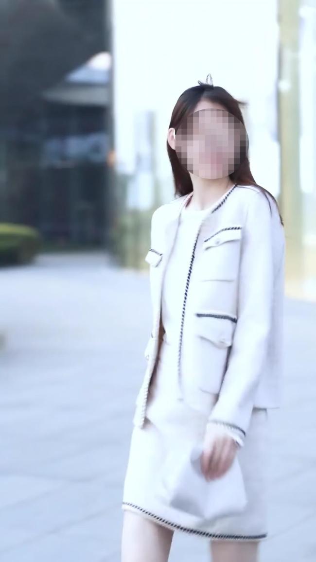 女主播被控诈骗2500万元 隐瞒婚育诱骗打赏