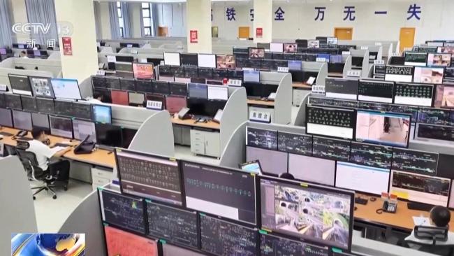 出现晚点时列车如何“追平”时间 调度员的“赶点”策略