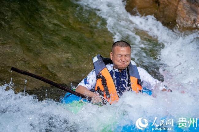 贵州施秉：漂流戏水 尽享清凉