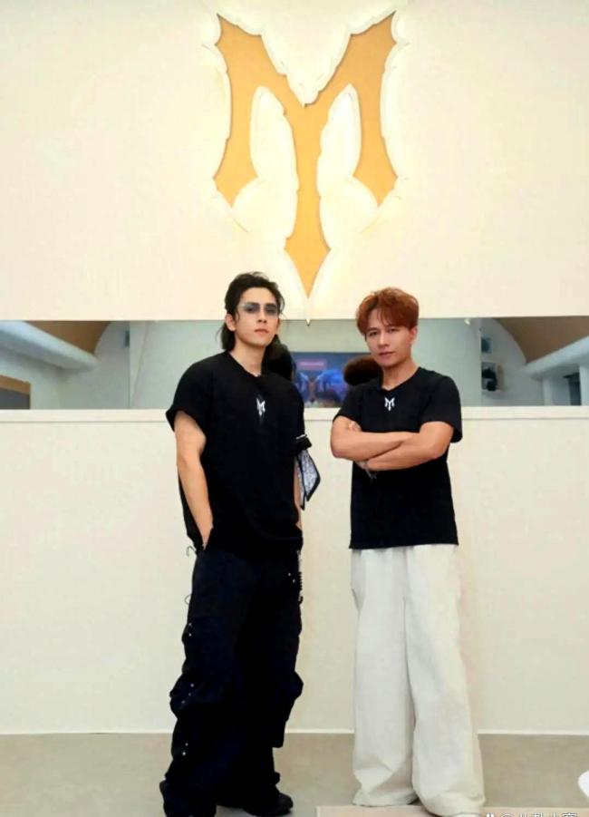 欢子工作室质问《披哥》 身体报警无奈离场