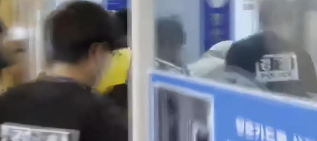 校方悼念在韩遇害中国女留学生 悲剧引发安全警示