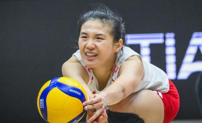 女排亚锦赛决赛中国队出场全场欢呼 强势挺进四强