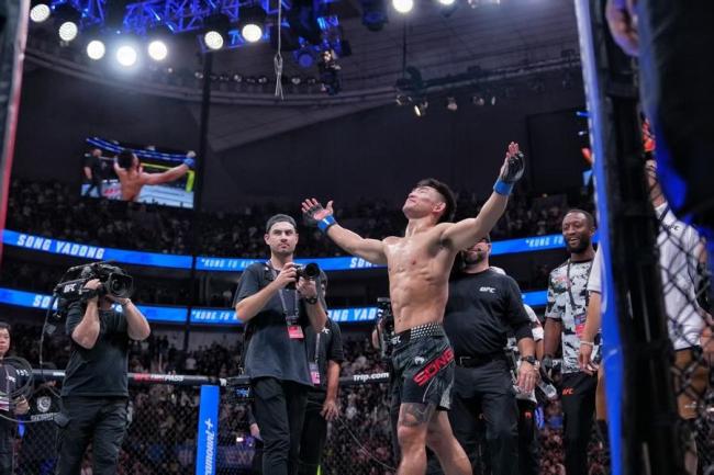 UFC格斗之夜上海站人气火爆 宋亚东KO创纪录