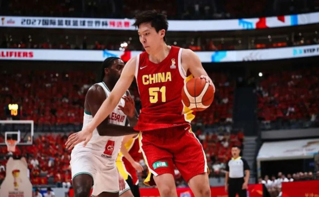 赢了！这是中国队的一小步，杨瀚森的一大步 绝杀奠定核心地位