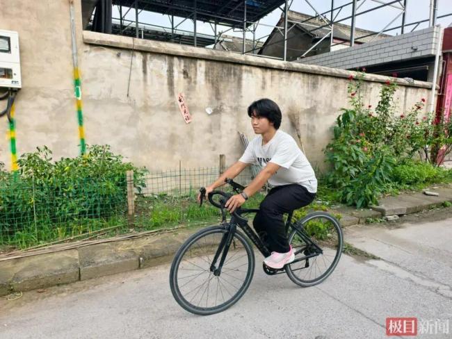 444分被殡葬专业录取男生已入学，多名“00后”殡葬人发声