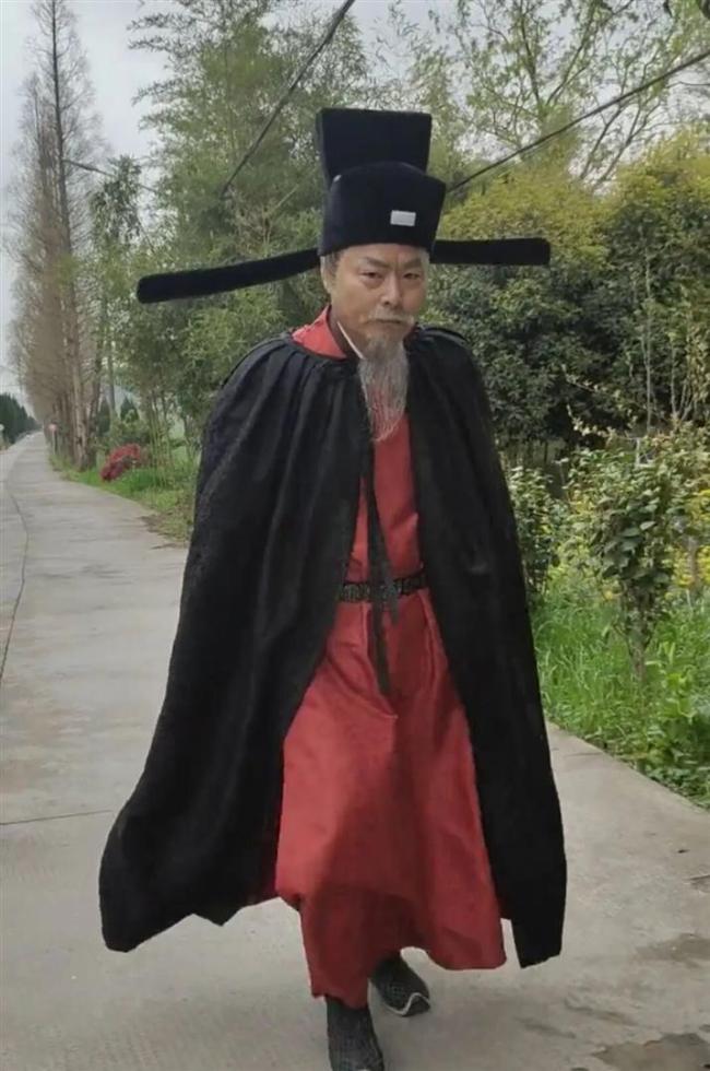 演员王新昉猝然离世，年仅55岁 跑龙套老哥的最后清账